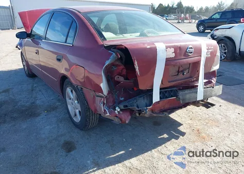 2004 Nissan Altima 2.5 S from USA, damaged, VIN 1N4AL11D94C113894